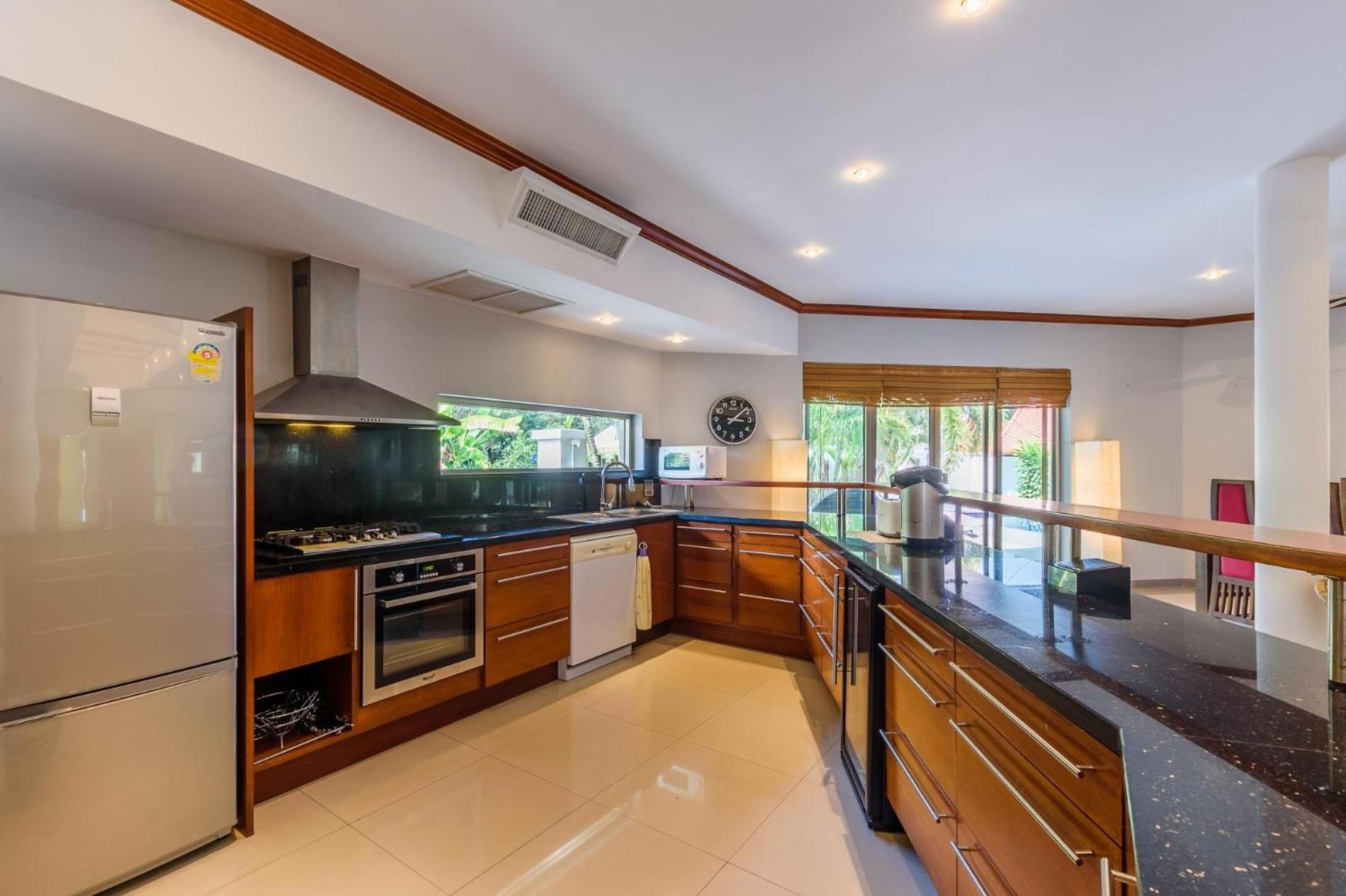 Amber Pool Villa Naiharn Rawai Exterior photo