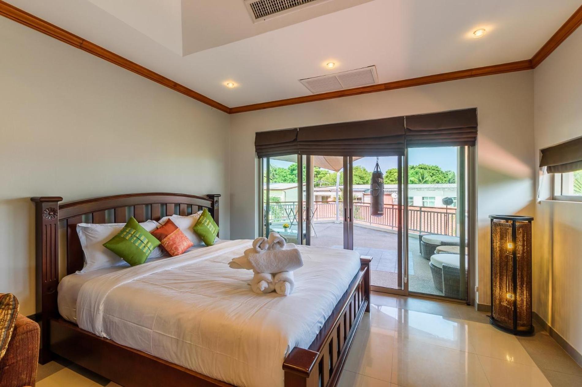 Amber Pool Villa Naiharn Rawai Exterior photo