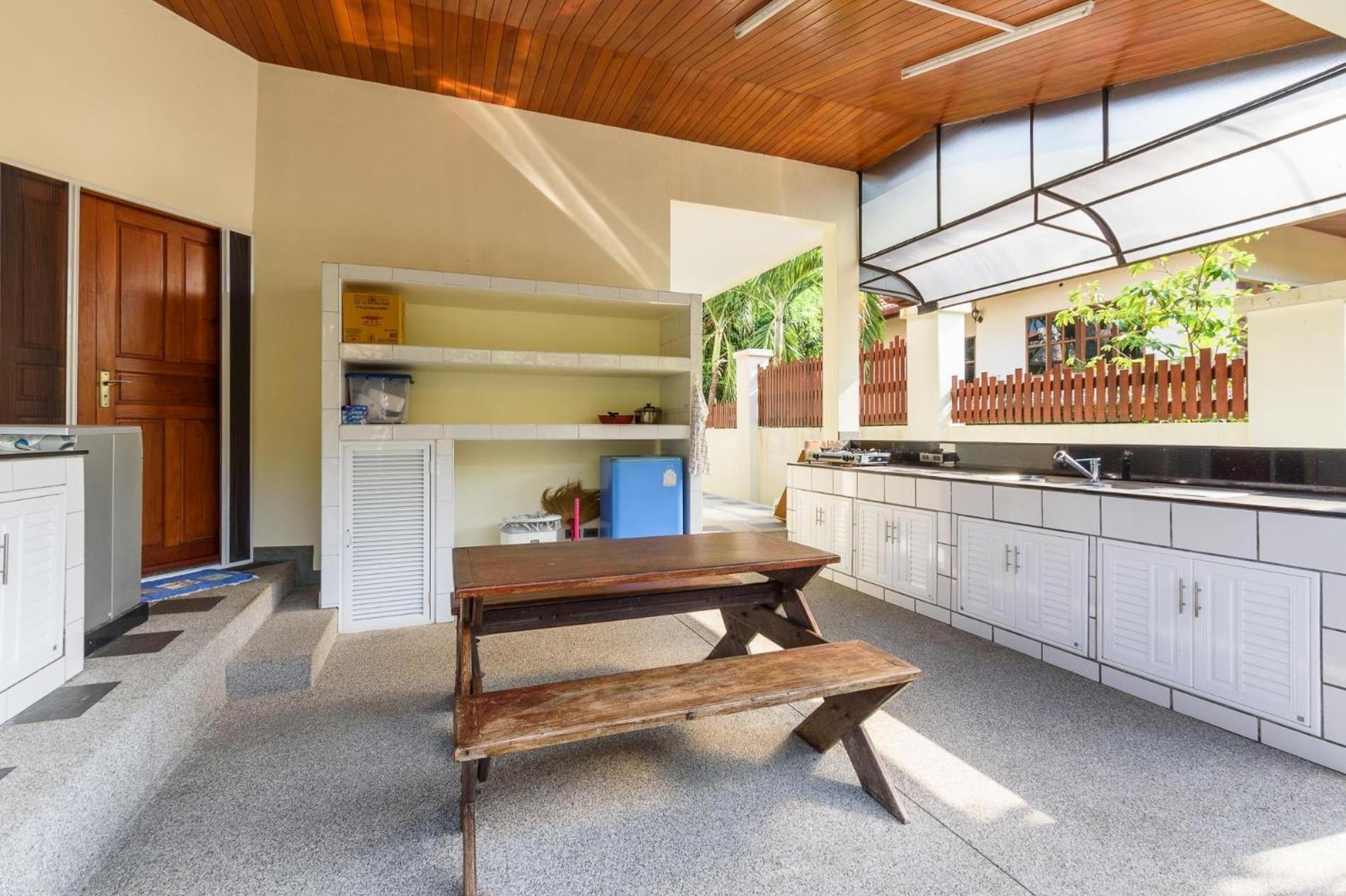 Amber Pool Villa Naiharn Rawai Exterior photo